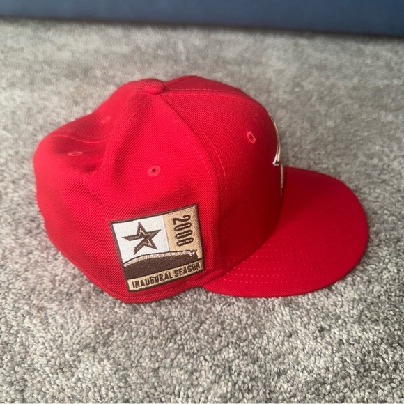 Hat Heaven New Era Houston Astros Fitted Hat Size 7 1/4 Red Gray UV NWOT - Picture 6 of 10